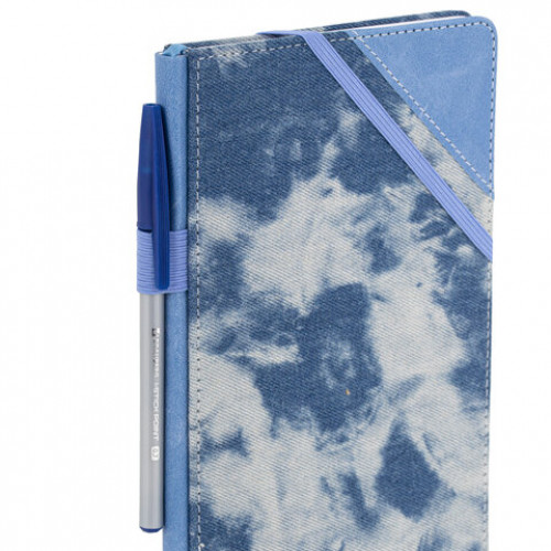 Блокнот А5 135x210мм BRAUBERG Denim, ткань/экокожа, резинка, держатель, 80л клетка, голубой, 117138