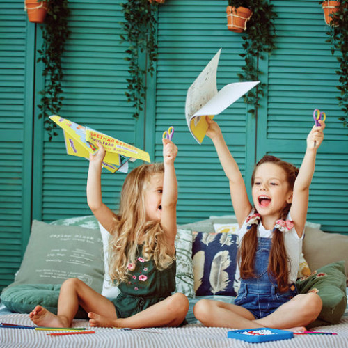 Цветная бумага, А4, 2-сторонняя мелованная (глянцевая), 16 листов 8 цветов, на скобе, ЮНЛАНДИЯ, 200х280 мм, ПЛЯЖ, 129552