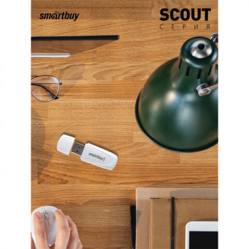 Флеш-диск 16GB SMARTBUY Scout USB 2.0, белый, SB016GB2SCW