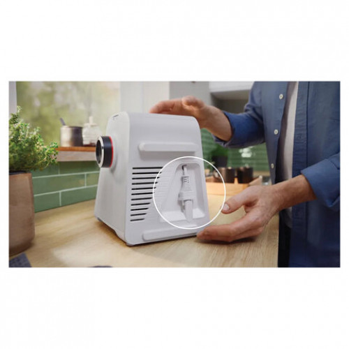Мясорубка BOSCH MFWS420W, мощность 1900Вт, производ.2,5 кг/мин, металл. шнек, реверс,