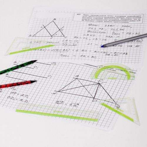 Набор чертежный ЮНЛАНДИЯ ГЕОМЕТРИЯ (линейка 18 см, 2 треугольника, транспортир), зеленая шкала, 210740