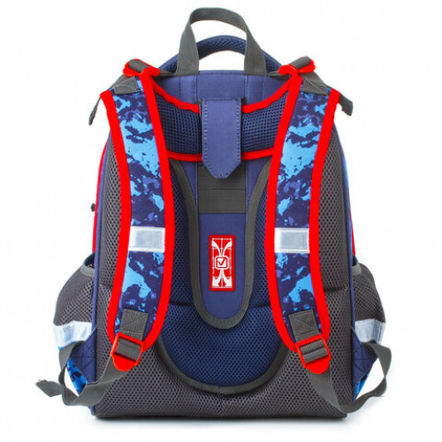 Ранец BRAUBERG PREMIUM, 2 отделения, с брелком, Football, 38х29х16 см, 228782
