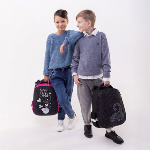 Ранец BRAUBERG LUMINOUS, 2 отделения, с брелоком, Cats first, СВЕТЯЩИЙСЯ РИСУНОК, 38х29х16 см, 271367