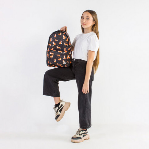 Рюкзак BRAUBERG POSITIVE универсальный, потайной карман, Sly foxes, 42х28х14 см, 270779