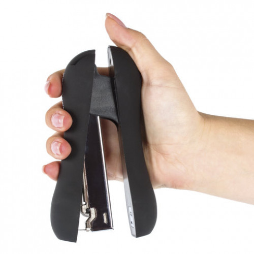 Степлер №24/6, 26/6 BRAUBERG Soft Black, до 20 листов, эргономичный, черный, 226862